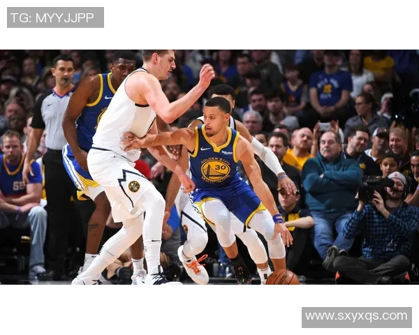 掘金与雷霆激战正酣文字直播全程回顾精彩瞬间与战术分析